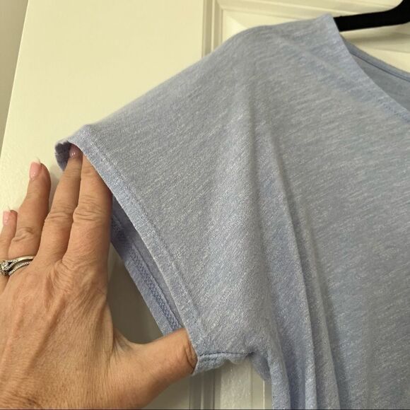 Artisan NY light blue scoop neck short sleeve tee. M - Picture 2 of 5